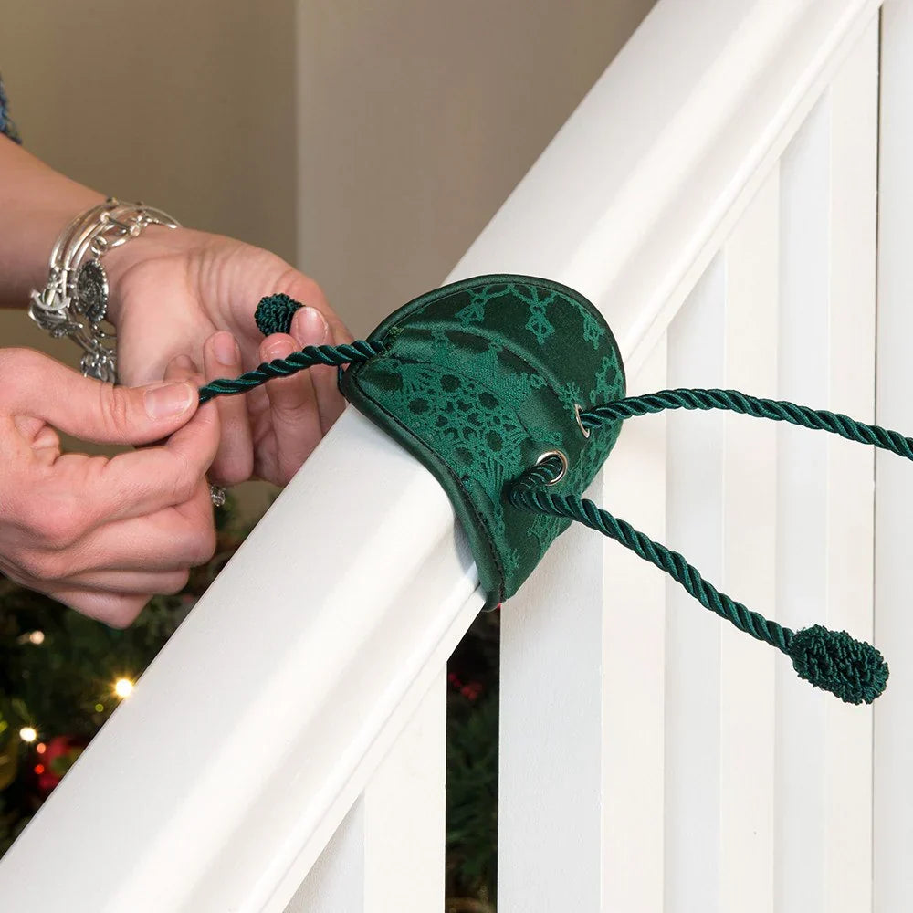 Holiday Wreath Ties